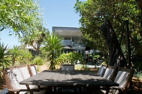 Casuarina Beachfront House - Hostie Properties - Broome Tourism 14