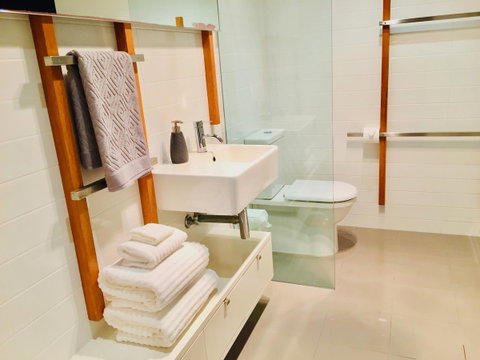 Casuarina Beachfront House - Hostie Properties - Broome Tourism 5