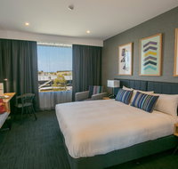 Alpha Hotel Eastern Creek - Broome Tourism