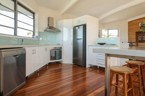 Valla's Beach House - Broome Tourism 12