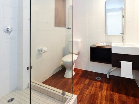 Hotel Urban St Leonards - Broome Tourism 15