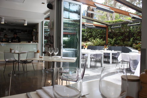 Hotel Urban St Leonards - Broome Tourism 24
