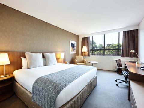 Hotel Urban St Leonards - Broome Tourism 11
