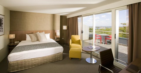 Hotel Urban St Leonards - Broome Tourism 29