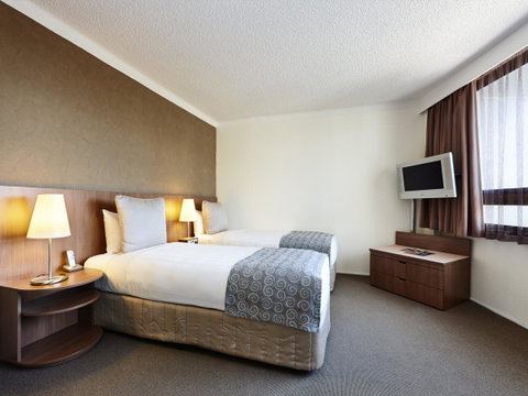 Hotel Urban St Leonards - Broome Tourism 14