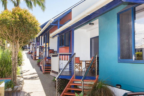 Coast Yamba - Adults Only - Broome Tourism 0