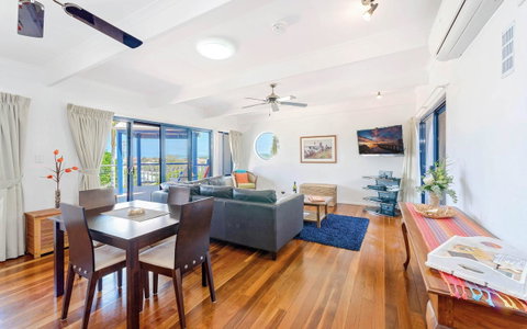Coast Yamba - Adults Only - Broome Tourism 19