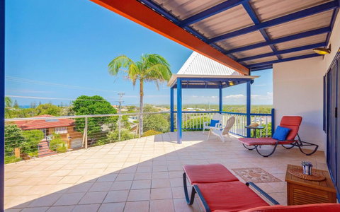 Coast Yamba - Adults Only - Broome Tourism 15