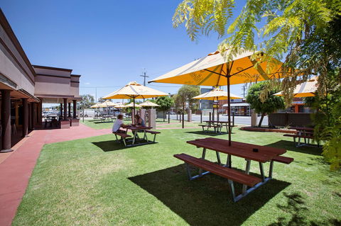 Boomerang Hotel - Broome Tourism 7