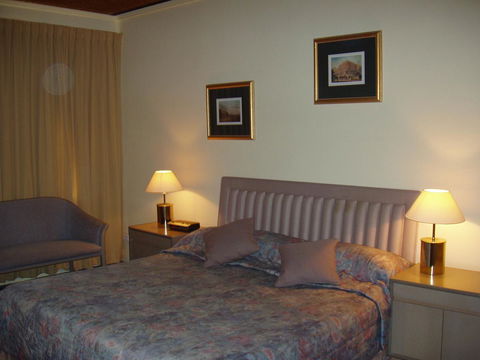 Temora Motel - Broome Tourism 1