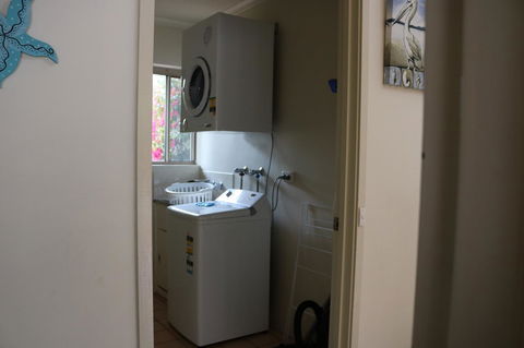 Beaches Apartments Merimbula - Broome Tourism 20