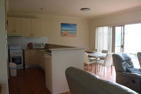 Beaches Apartments Merimbula - Broome Tourism 17