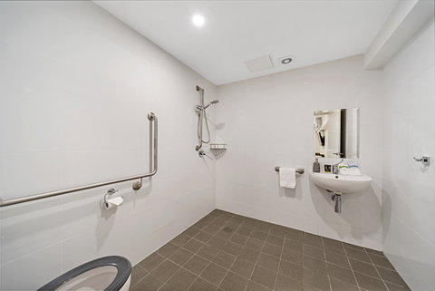 Carlton Suites - Broome Tourism 5