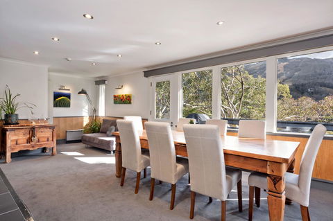 Pure Chalet Thredbo - Broome Tourism 18