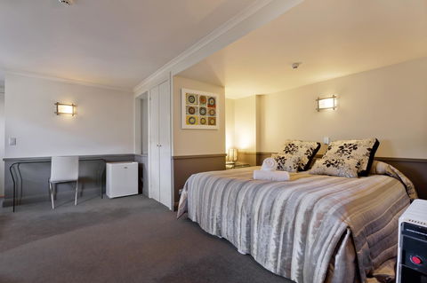 Pure Chalet Thredbo - Broome Tourism 12