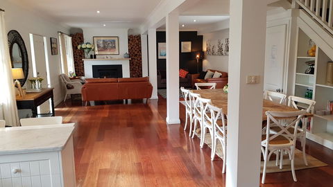 Bowral Escape - Broome Tourism 16