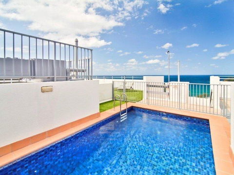 Relaxed Beachside Living - Broome Tourism 16