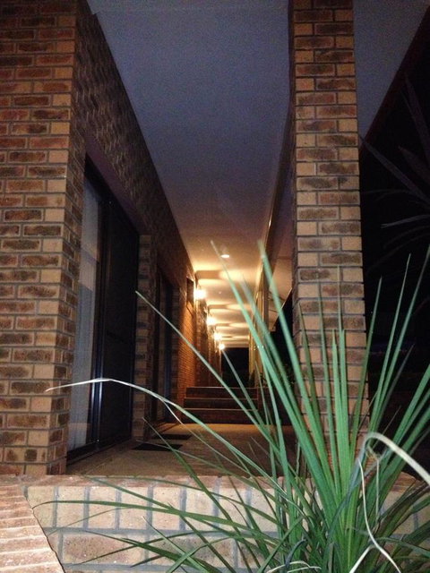 Hume Country Motor Inn - Broome Tourism 24