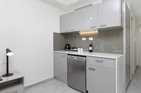 Argus Hotel Darwin - Broome Tourism 6