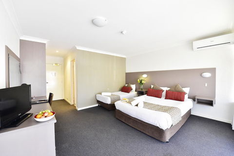 Diplomat Hotel Alice Springs - Broome Tourism 16