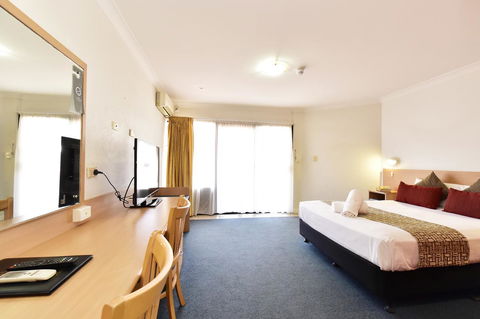 Diplomat Hotel Alice Springs - Broome Tourism 23