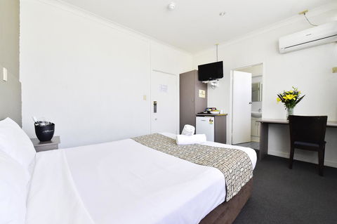 Diplomat Hotel Alice Springs - Broome Tourism 38