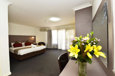 Diplomat Hotel Alice Springs - Broome Tourism 32