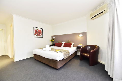 Diplomat Hotel Alice Springs - Broome Tourism 25