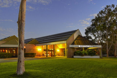 DoubleTree By Hilton Alice Springs - Broome Tourism 12