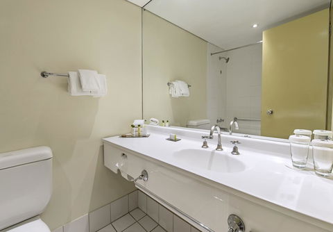 DoubleTree By Hilton Alice Springs - Broome Tourism 25
