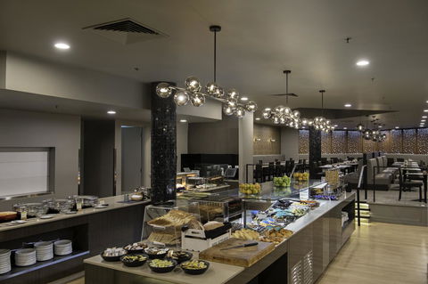 DoubleTree By Hilton Alice Springs - Broome Tourism 1