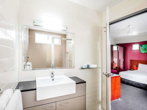 Novotel Darwin Airport - Broome Tourism 29