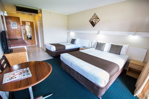 Elkira Court Motel - Broome Tourism 5