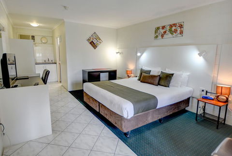 Elkira Court Motel - Broome Tourism 13