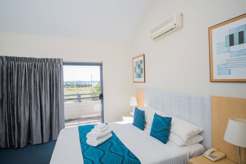 Corrigans Cove - Broome Tourism 4