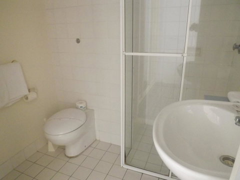 Golden Sands Motor Inn - Broome Tourism 29