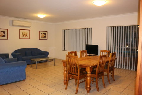 Golden Sands Motor Inn - Broome Tourism 13