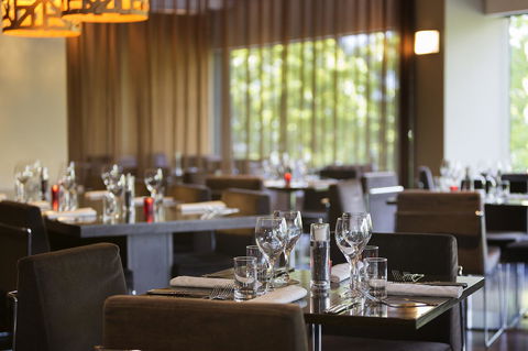 Novotel Canberra - Broome Tourism 12