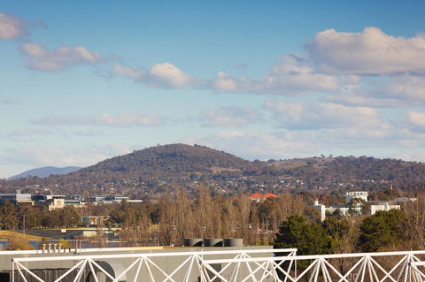 Crowne Plaza Canberra, An IHG Hotel - Broome Tourism 16