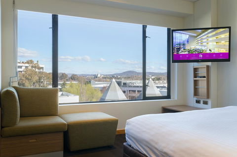 Crowne Plaza Canberra, An IHG Hotel - Broome Tourism 19