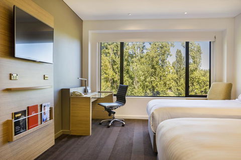 Crowne Plaza Canberra, An IHG Hotel - Broome Tourism 22