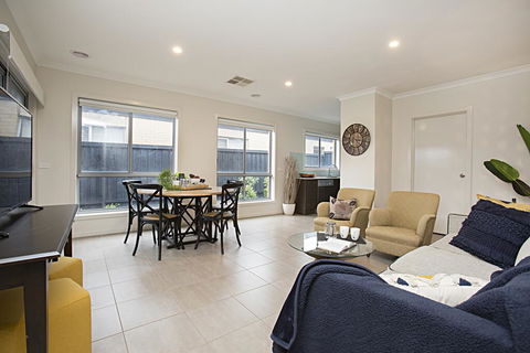 BOUTIQUE STAYS - Gumflower - Broome Tourism 0
