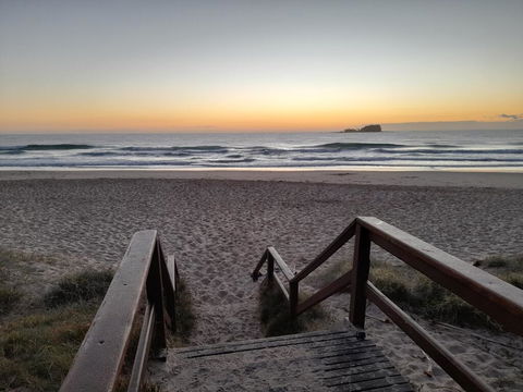 Breakers At Mudjimba Beach - Broome Tourism 1
