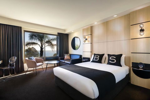 Brighton Savoy Hotel - Broome Tourism 2