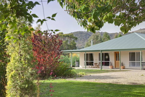 Brookfield Guest House - Broome Tourism 0