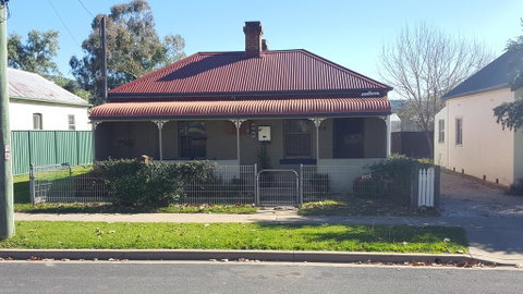 Browncoat Cottage Mudgee - Broome Tourism 0