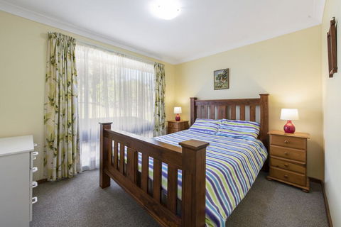 Buckland St 29 Mollymook - Broome Tourism 3