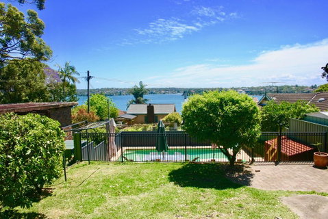 Bundeena Base Holiday Home - Broome Tourism 0