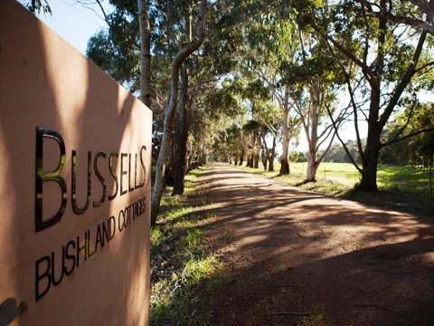 Bussells Bushland Cottages - Broome Tourism 0