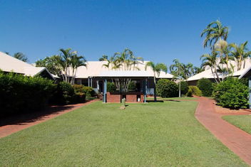 Cable Beach Apartments with Broome Tourism